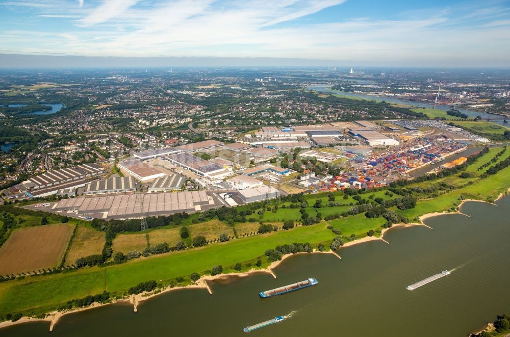 Duisburg aus der Vogelperspektive: Containerterminal im Containerhafen des Binnenhafen Duisburg Intermodal Terminal (DIT) in Duisburg im Bundesland Nordrhein-Westfalen