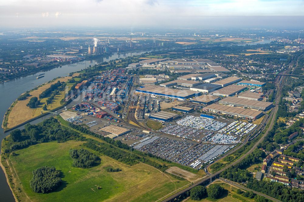 Duisburg von oben - Containerterminal im Containerhafen des Binnenhafen Duisburg Intermodal Terminal (DIT) in Duisburg im Bundesland Nordrhein-Westfalen