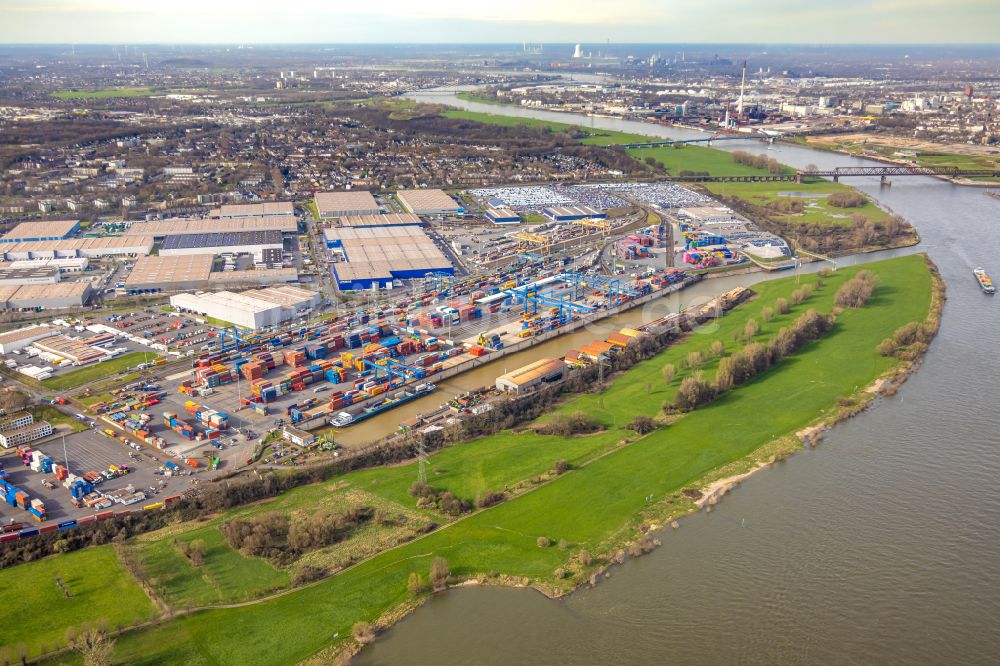 Luftaufnahme Duisburg - Containerterminal im Containerhafen des Binnenhafen Duisburg Intermodal Terminal (DIT) in Duisburg im Bundesland Nordrhein-Westfalen