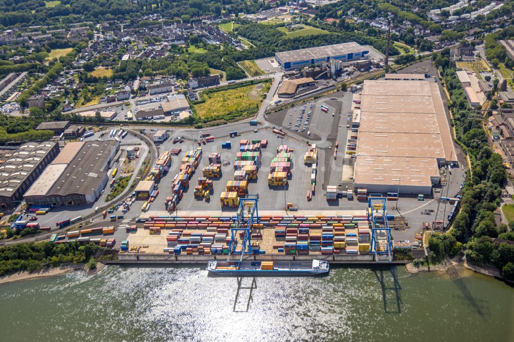 Luftaufnahme Duisburg - Containerterminal im Containerhafen des Binnenhafen in Duisburg im Bundesland Nordrhein-Westfalen