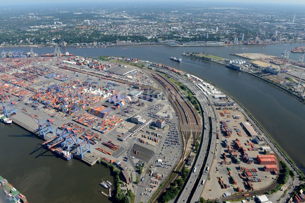 Luftaufnahme Hamburg - Containerterminal im Containerhafen des Binnenhafen HHLA - Burchardkai in Hamburg