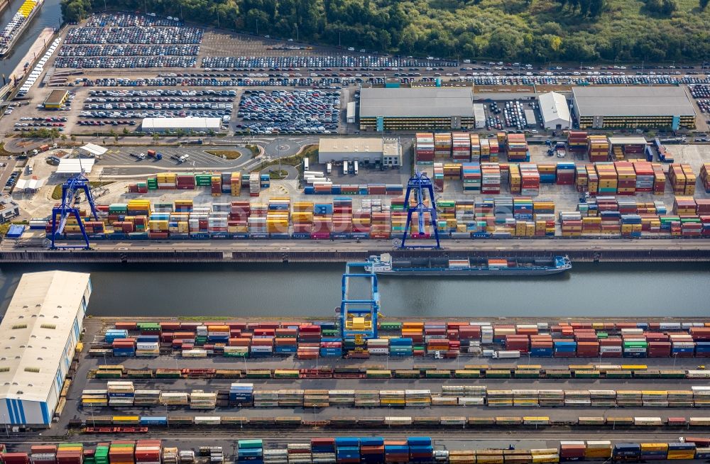 Neuss von oben - Containerterminal im Containerhafen des Binnenhafen in Neuss im Bundesland Nordrhein-Westfalen, Deutschland