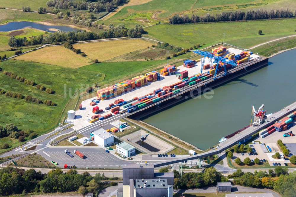 Luftbild Voerde (Niederrhein) - Containerterminal im Containerhafen des Binnenhafen am Wesel-Datteln-Kanal in Voerde (Niederrhein) im Bundesland Nordrhein-Westfalen