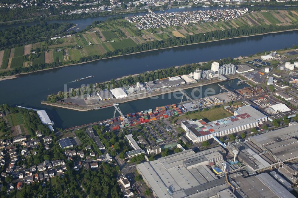 Koblenz von oben - Containerterminal im Containerhafen des Binnenhafens Rheinhafen im Ortsteil Kesselheim in Koblenz im Bundesland Rheinland-Pfalz, Deutschland