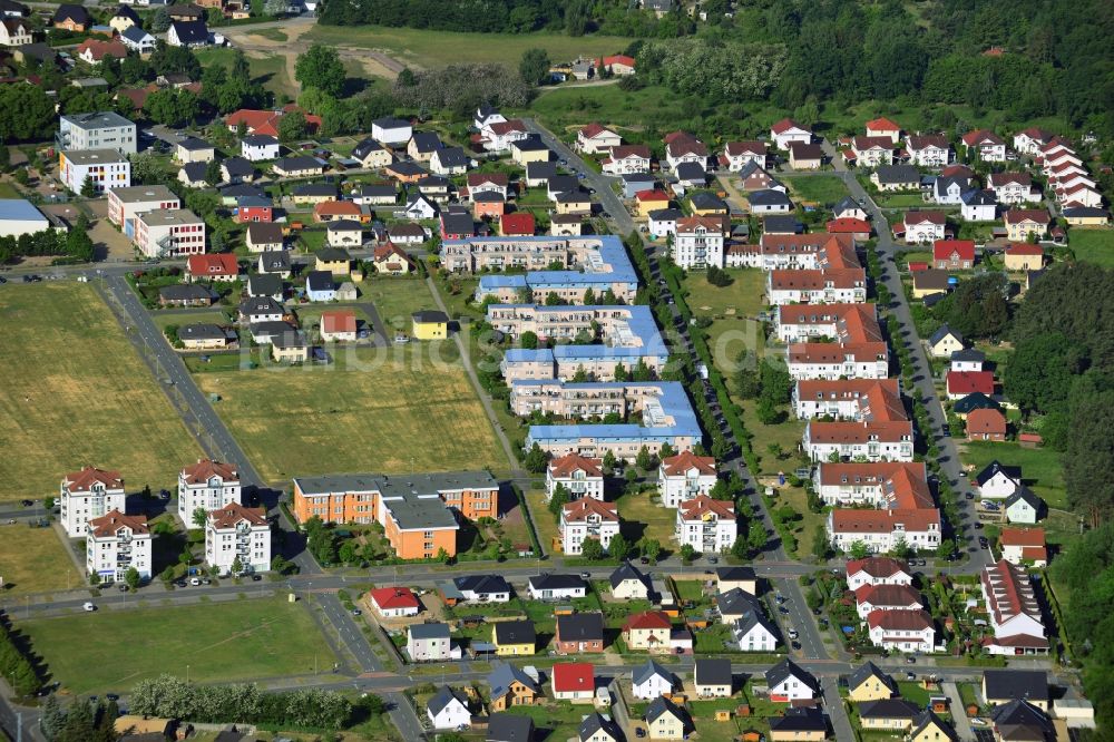 Luftaufnahme Michendorf - Dachgarten - Landschaft im Wohngebiet einer Mehrfamilienhaussiedlung in Michendorf im Bundesland Brandenburg