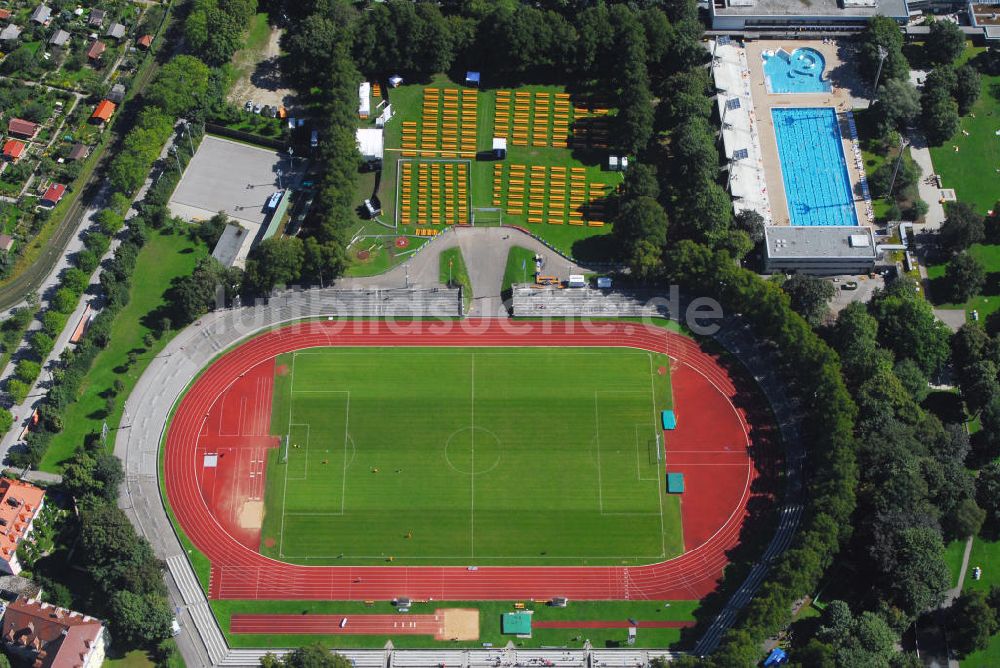 Luftaufnahme München - Dantestadion in München