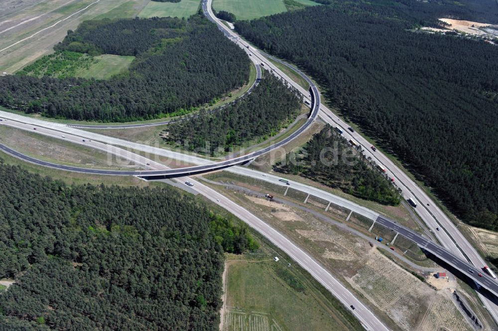 Nuthetal aus der Vogelperspektive: Das Autobahndreieck Nuthetal am südlichen Berliner Ring