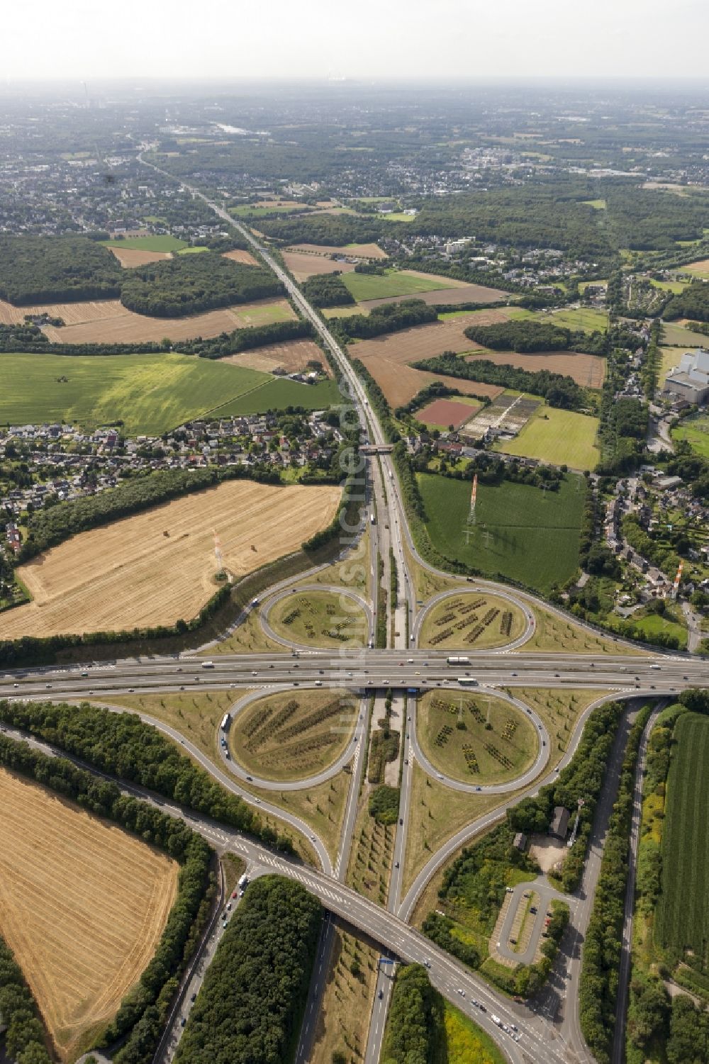 Dortmund aus der Vogelperspektive: Das Autobahnkreuz Castrop-Rauxel-Ost in Dortmund im Bundesland Nordrhein-Westfalen