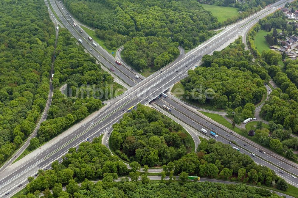 Oberhausen aus der Vogelperspektive: Das Autobahnkreuz Oberhausen im Bundesland Nordrhein-Westfalen