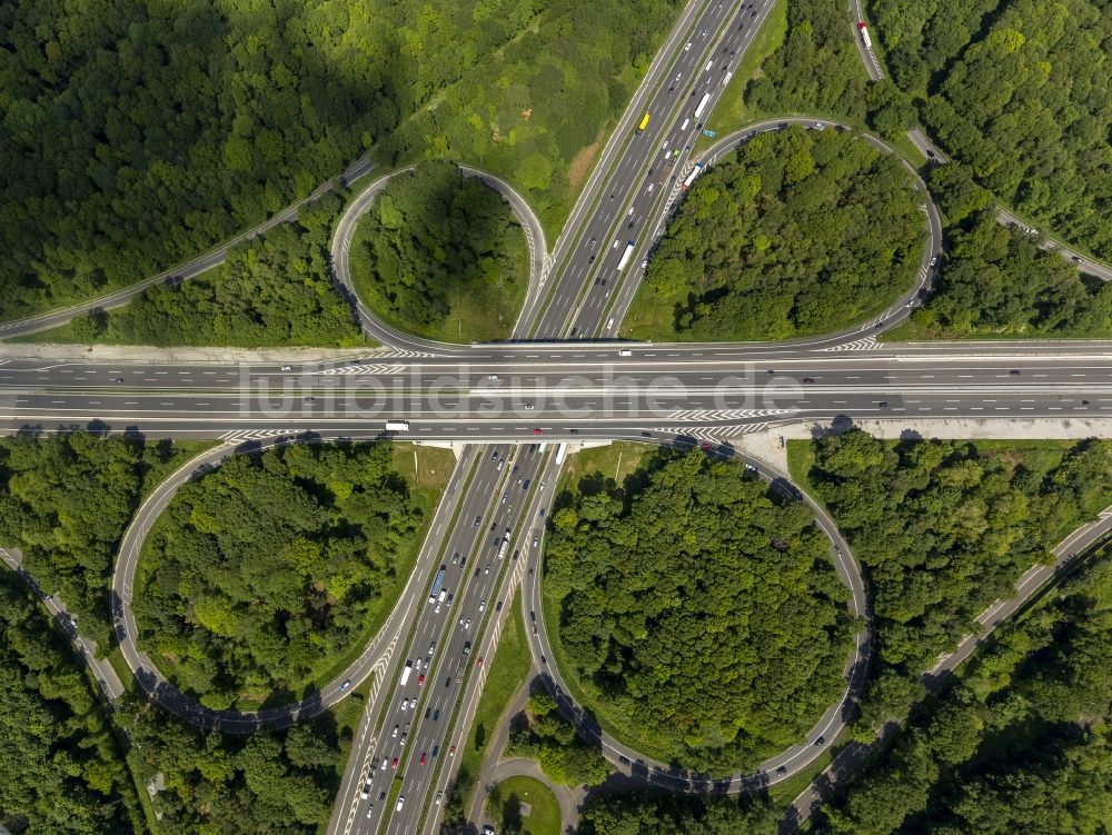 Oberhausen aus der Vogelperspektive: Das Autobahnkreuz Oberhausen im Bundesland Nordrhein-Westfalen