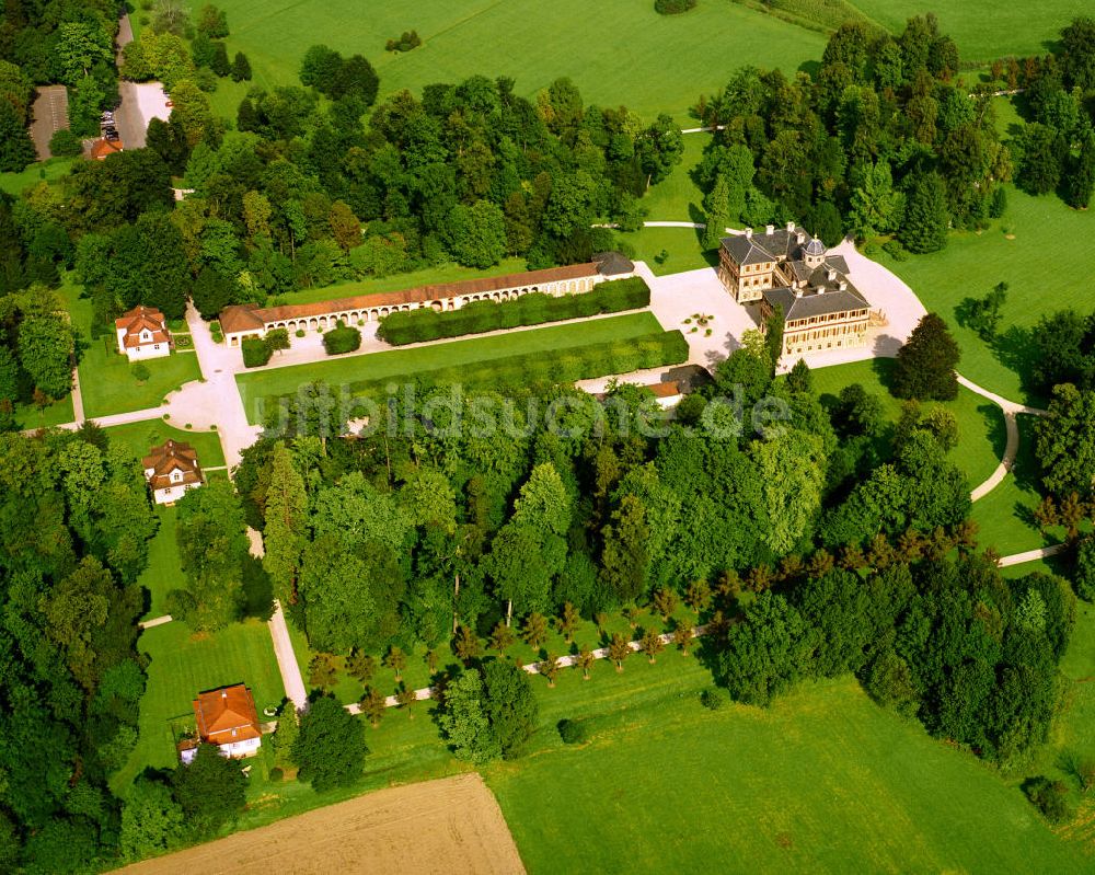 Luftbild Baden-Württemberg - Das barocke Porzellanschloss Favorite mit dem Landschaftspark in Rastatt in Baden-Württemberg