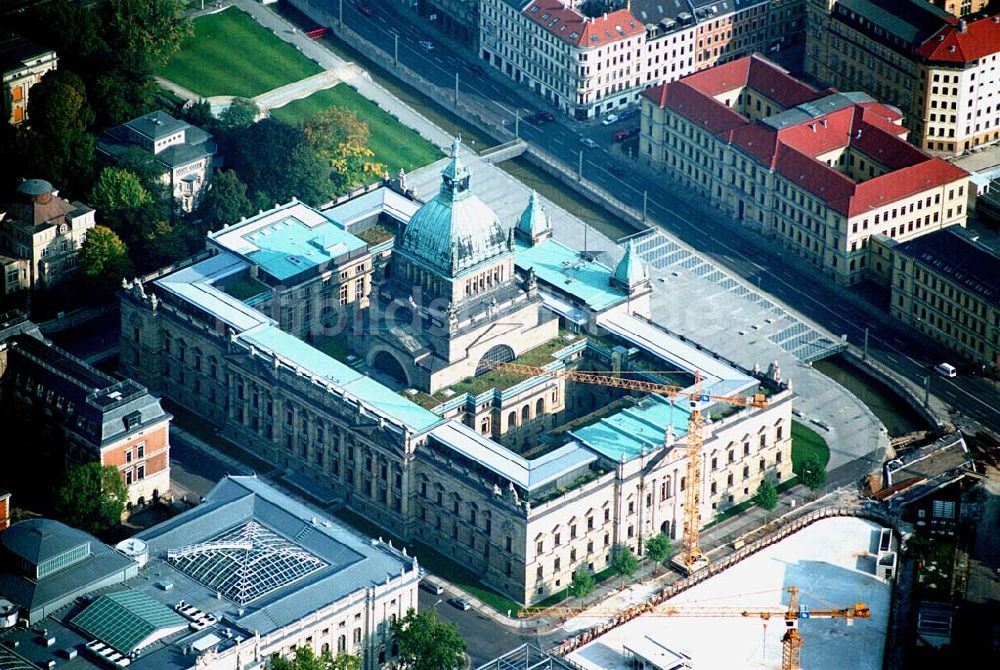 Leipzig / Sachsen von oben - das Bundesverwaltungsgericht 09.10.2005