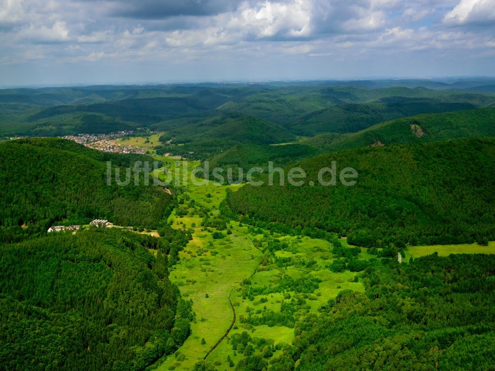 Dahn Von Oben - Das Dahner Felsenland Im Landkreis Südwestpfalz Im ...