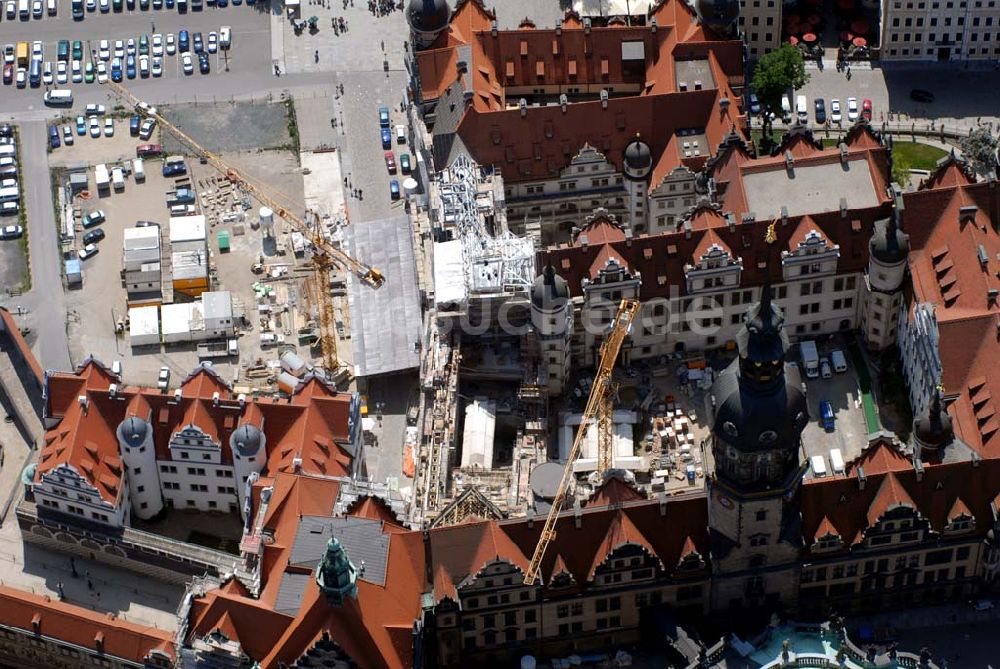 Luftbild Dresden - Das Dresdener Residenzschloss während der Rekonstruktion