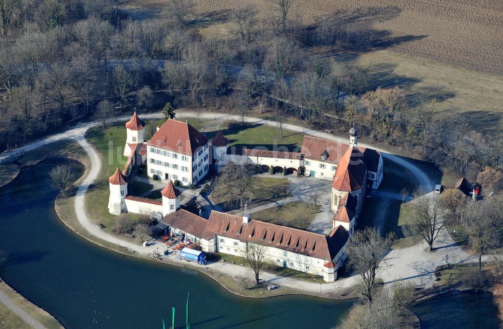 München-Obermenzing aus der Vogelperspektive: Das ehemalige Jagdschloss Blutenburg in München-Obermenzing