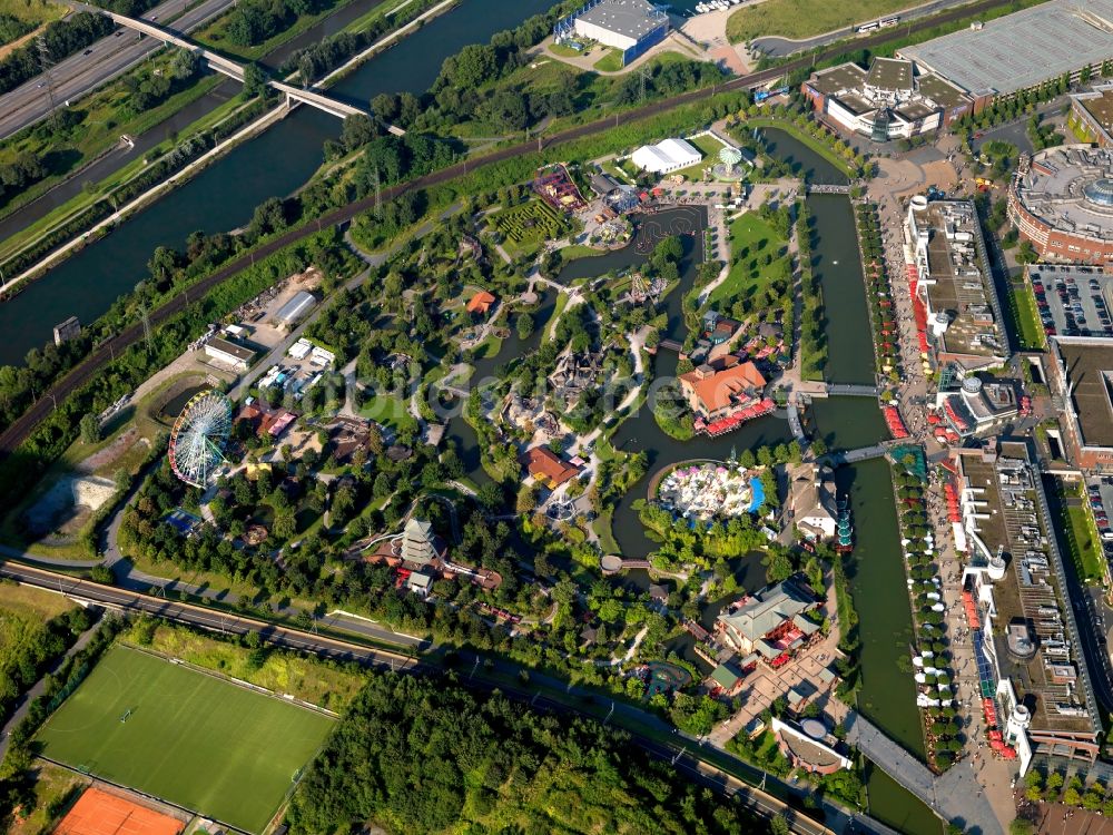 Oberhausen aus der Vogelperspektive: Das Einkaufszentrum CentrO in Oberhausen im Ruhrgebiet