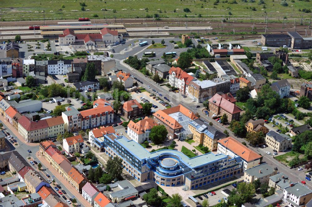 Luftaufnahme Bitterfeld - Das Finanzamt der Stadt Bitterfeld-Wolfen in Sachsen-Anhalt