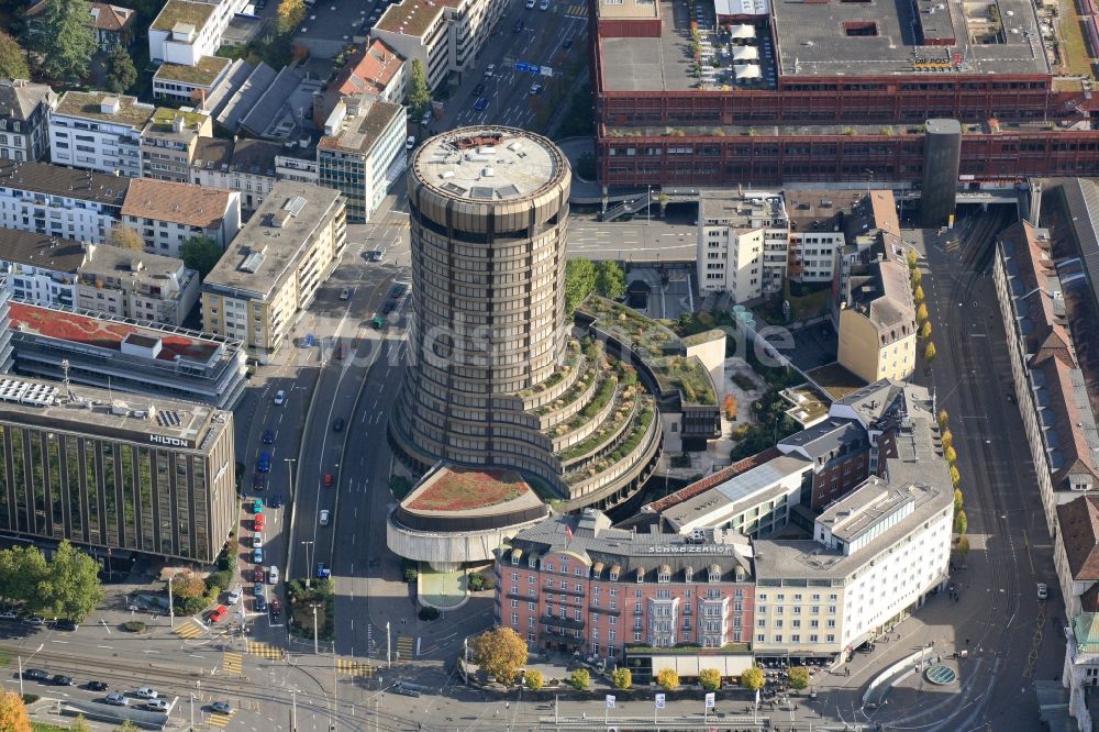 Basel von oben - Das Gebäude der Bank für Internationalen Zahlungsausgleich BIZ in Basel in der Schweiz