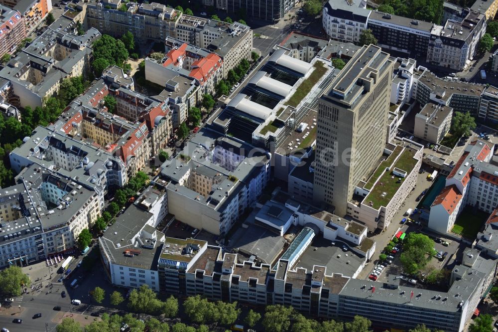 Luftbild Berlin - Das Hochhaus des Ku Damm Karrees im Berliner Stadtteil Charlottenburg