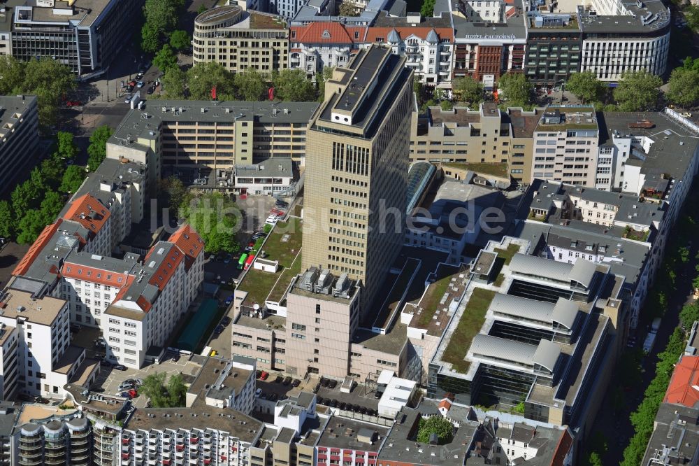 Luftbild Berlin - Das Hochhaus des Ku Damm Karrees im Berliner Stadtteil Charlottenburg