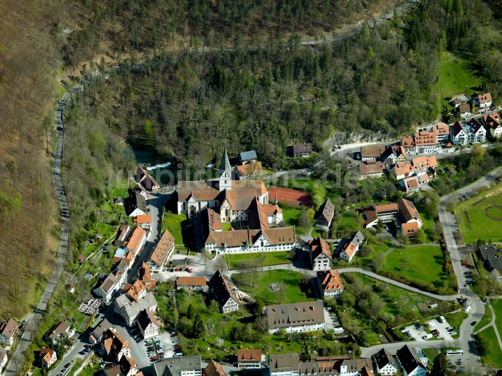 Blaubeuren aus der Vogelperspektive: Das Kloster Blaubeuren in Blaubeuren im Bundesland Sachsen