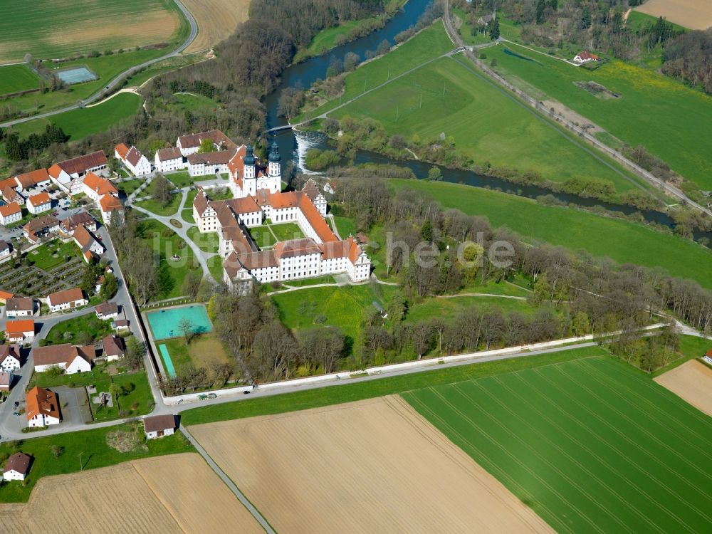 Riedlingen von oben - Das Kloster Obermarchtal bei Riedlingen im Bundesland Baden-Württemberg