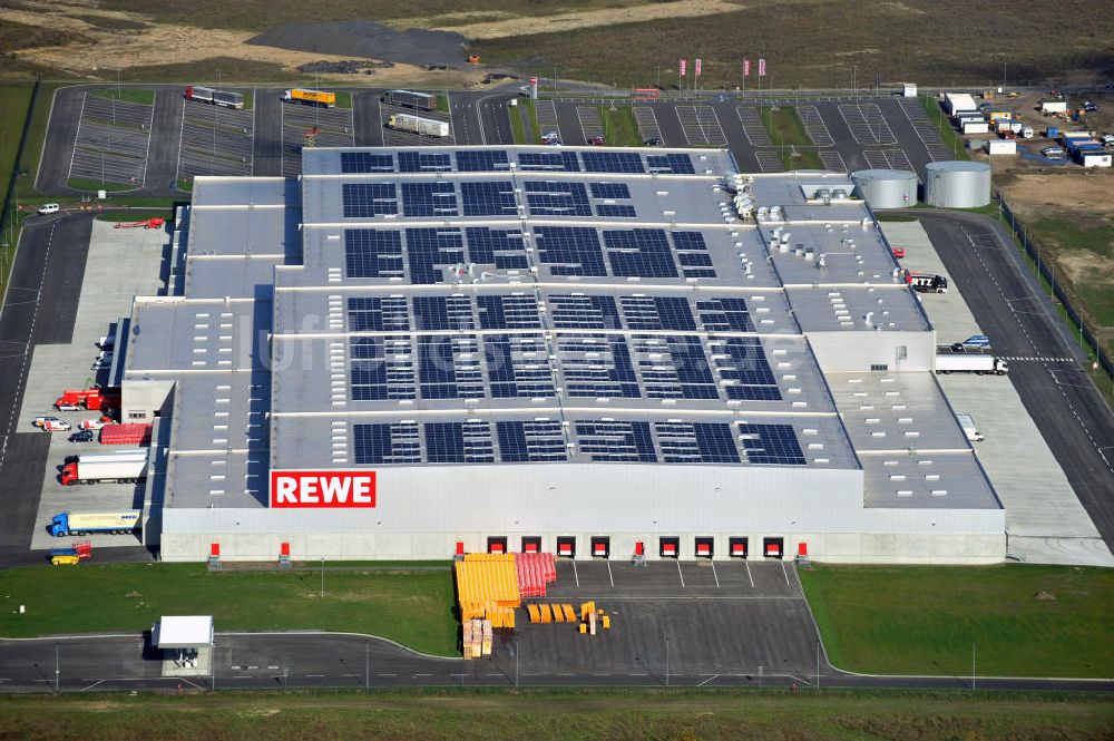 Luftaufnahme Oranienburg - Das Lager der REWE Group in Oranienburg in Brandenburg