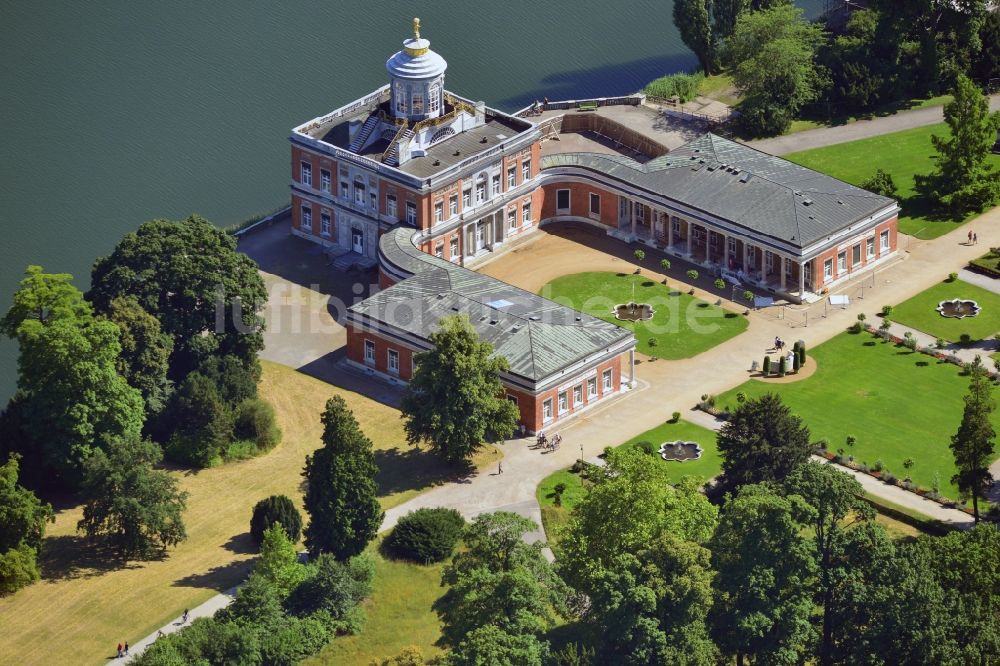 Potsdam von oben - Das Marmorpalais am Ufer des Heiligen Sees im Potsdamer Neuen Garten in Potsdam im Bundesland Brandenburg