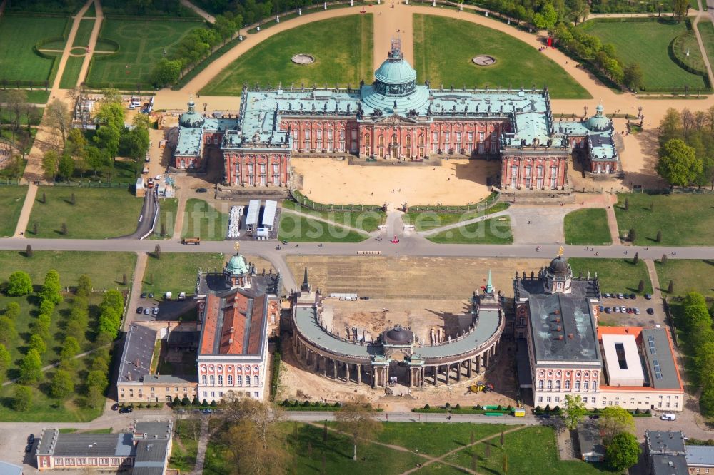 Potsdam von oben - Das Neue Palais und die Communs on Potsdam im Bundesland Brandenburg