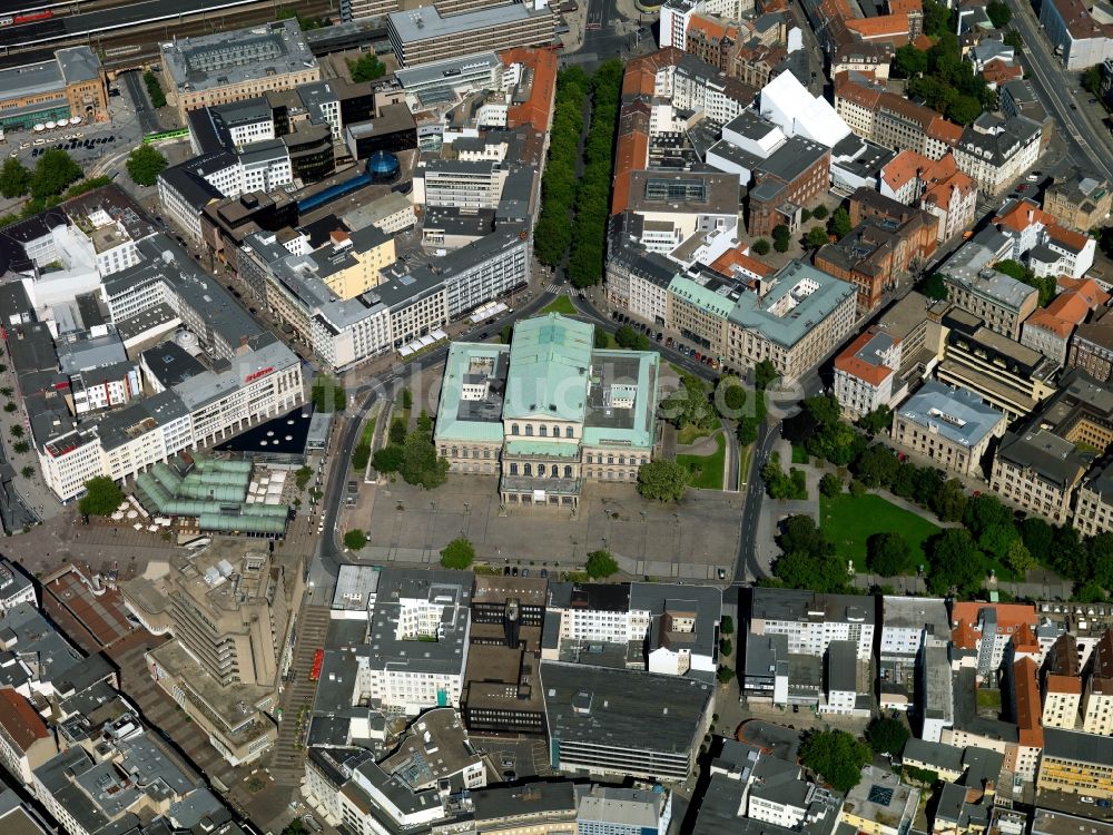 Hannover von oben - Das Opernhaus Hannover in der Innenstadt von Hannover im Bundesland Niedersachsen