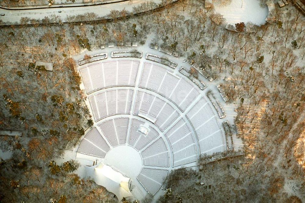 Berlin-Wuhlheide aus der Vogelperspektive: Das Oststadion in Wuhlheide 30.12.2005