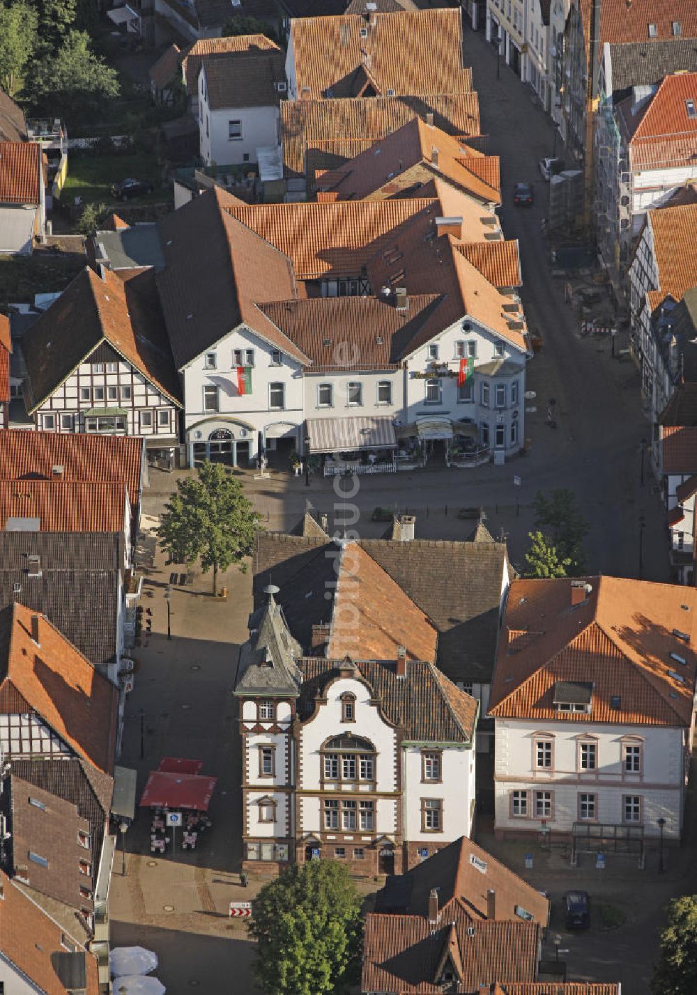 Blomberg aus der Vogelperspektive: Das Rathaus am Marktplatz von Blomberg