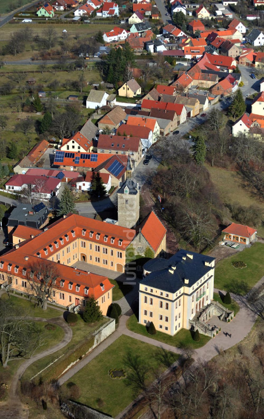 Luftaufnahme Ettersburg - Das Schloss Ettersburg auf dem Ettersberg in Thüringen