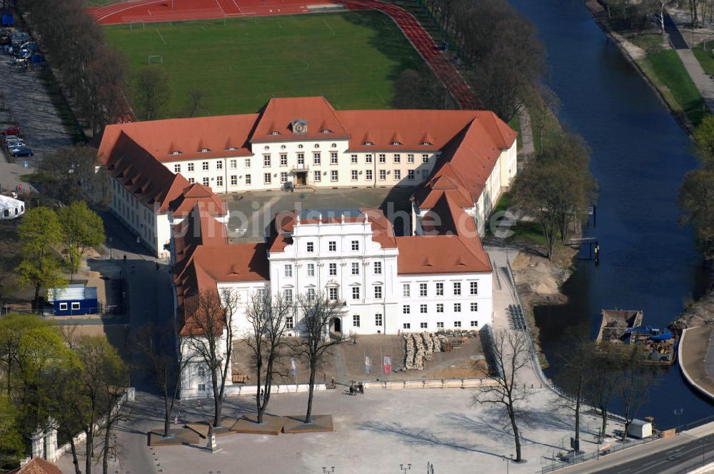 ORANIENBURG aus der Vogelperspektive: Das Schloss Oranienburg