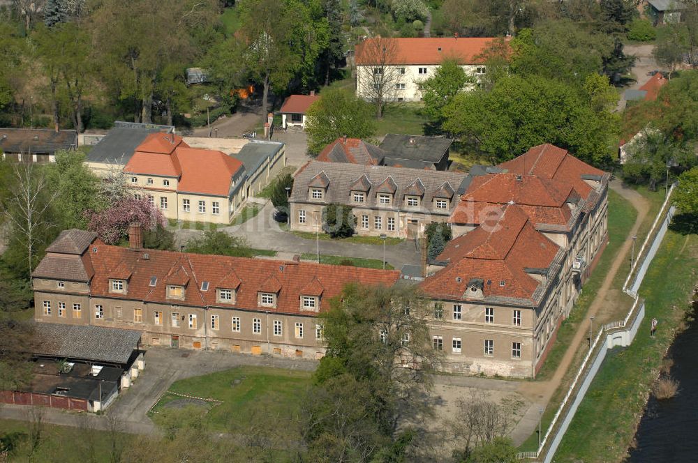 Luftaufnahme Brandenburg an der Havel - Das Schloss Plaue in Brandenburg an der Havel