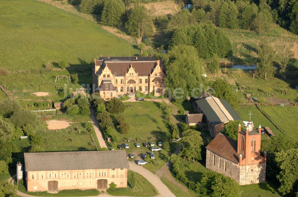 Tornow von oben - Das Schloss Tornow