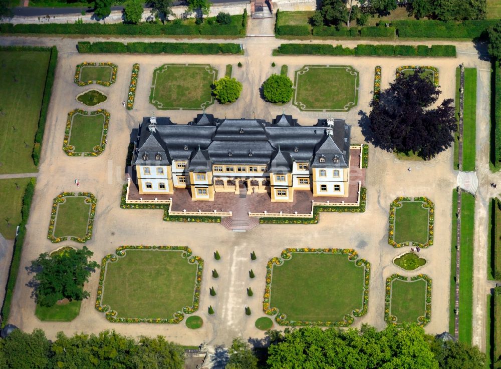 Veitshöchheim aus der Vogelperspektive: Das Schloss Veitshöchheim in Veitshöchheim im Bundesland Bayern