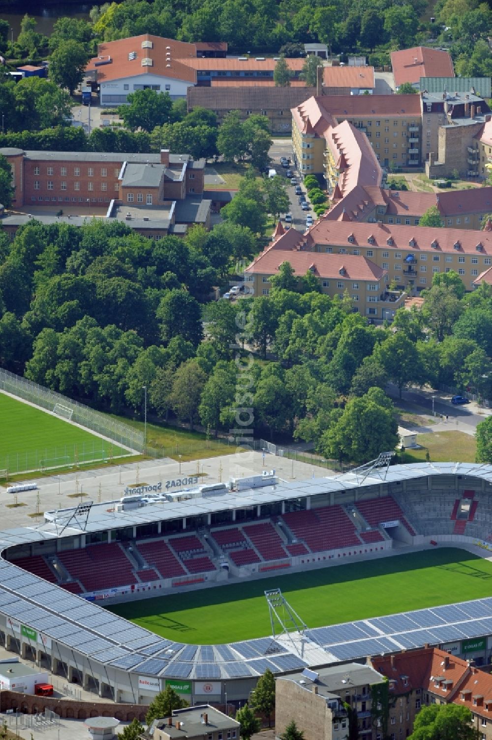 Luftaufnahme Halle (Saale) - Das Stadion Erdgassportpark in Halle (Saale)