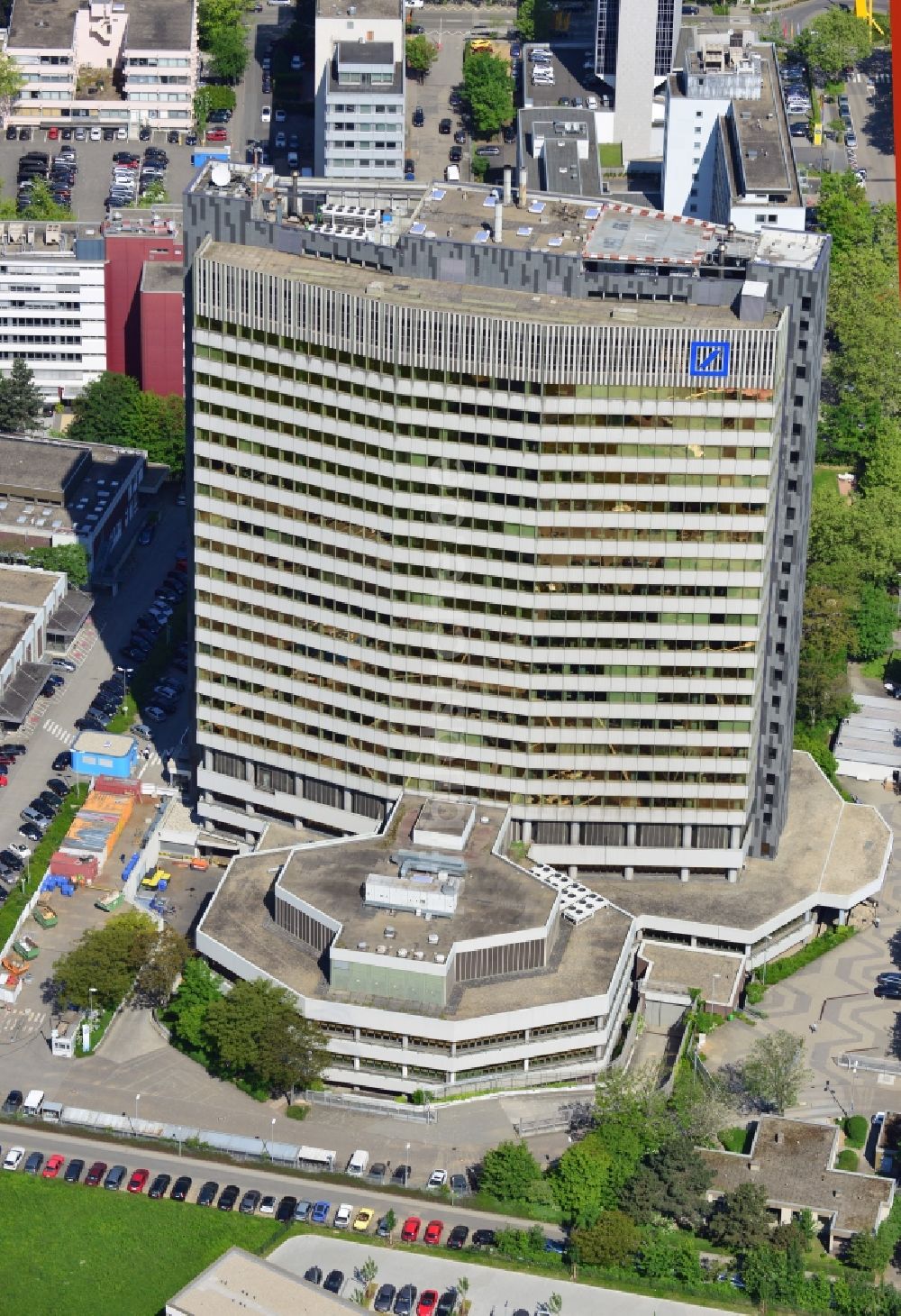 Luftaufnahme Eschborn - Das Technische Zentrum der Deutschen Bank im Gewerbegebiet Süd in Eschborn