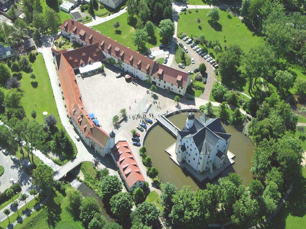 Chemnitz / Sachsen aus der Vogelperspektive: Das Wasserschloss Klaffenbach