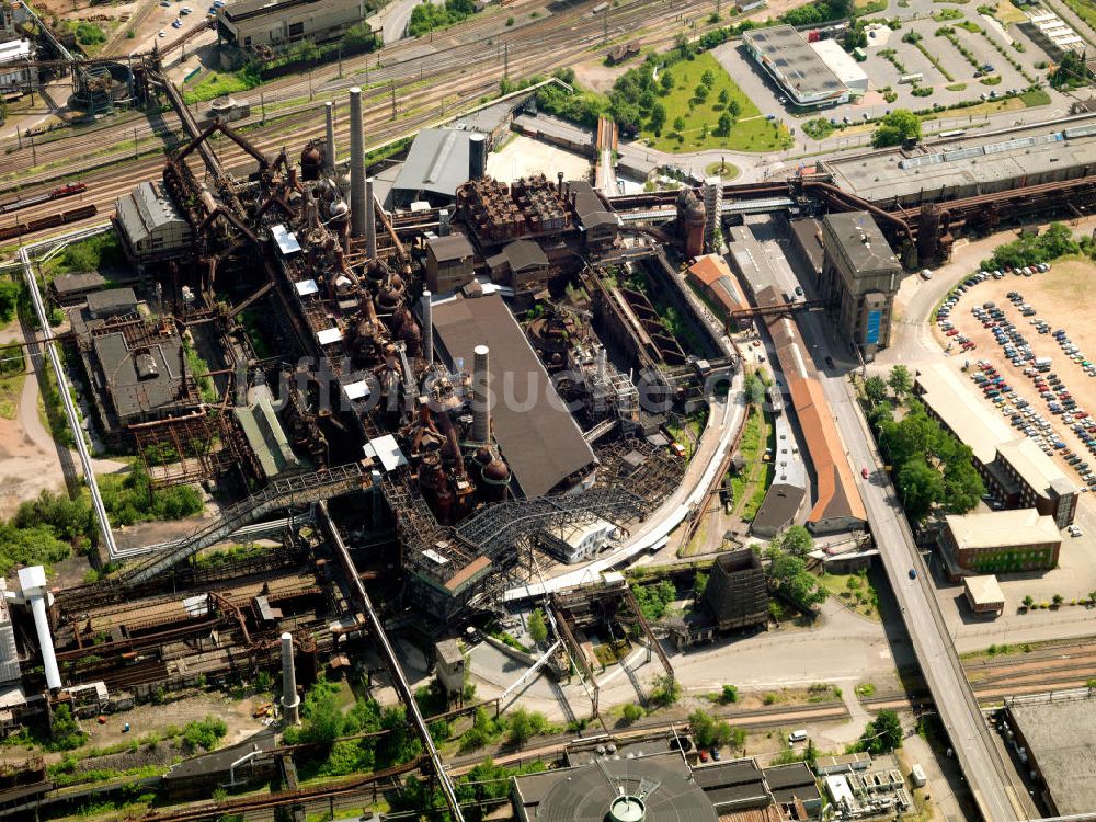 Luftaufnahme Saarbrücken - Das Weltkulturerbe Völklinger Hütte in Saarbrücken