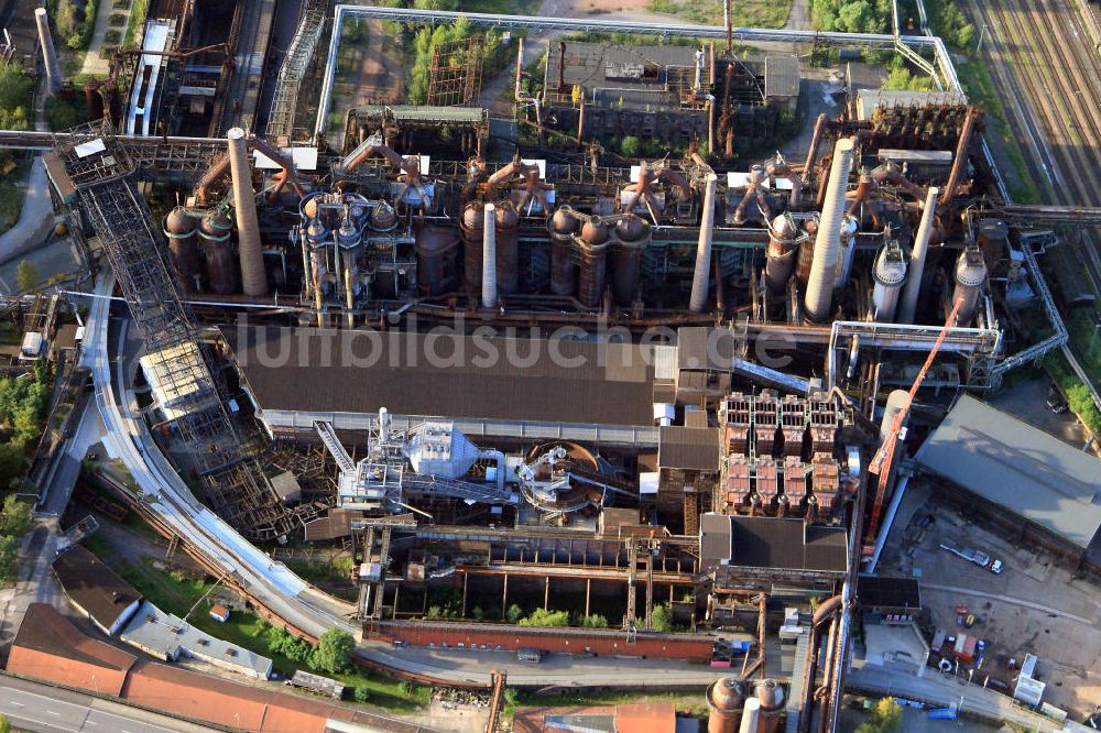 Luftaufnahme Saarbrücken - Das Weltkulturerbe Völklinger Hütte in Saarbrücken