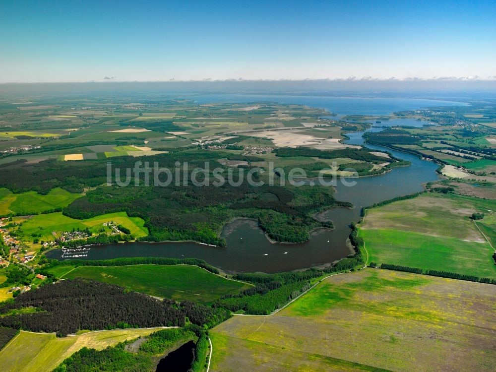 Priborn von oben - Das Westende des Müritzsee bei Buchholz in der Gemeinde Priborn im Bundesland Mecklenburg-Vorpommern