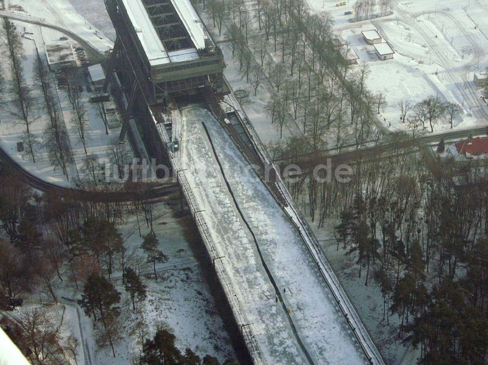 Niederfinow / BRB aus der Vogelperspektive: Dauerfrost schafft schwierige Situation in der Binnenschiffahrt