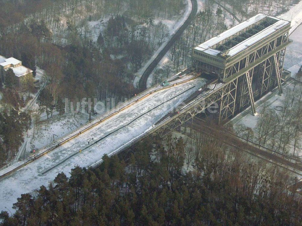 Niederfinow / BRB von oben - Dauerfrost schafft schwierige Situation in der Binnenschiffahrt