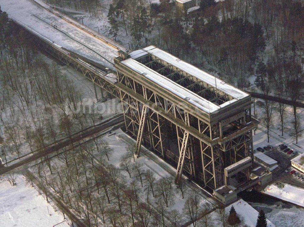 Niederfinow / BRB aus der Vogelperspektive: Dauerfrost schafft schwierige Situation in der Binnenschiffahrt