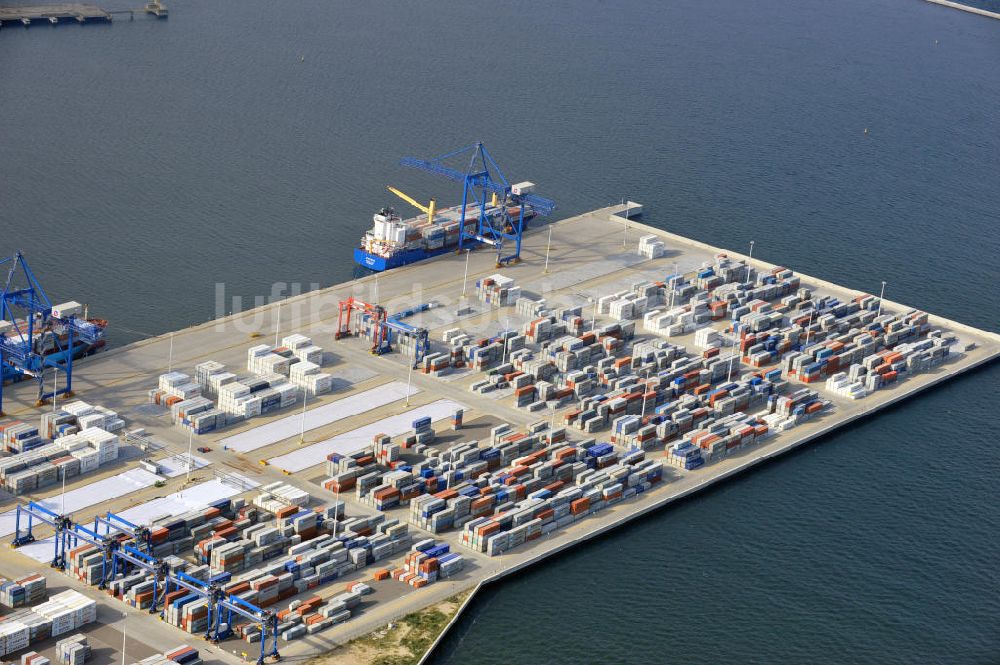 Danzig / Gdansk aus der Vogelperspektive: Deepwater Container Terminal in Danzig, Polen