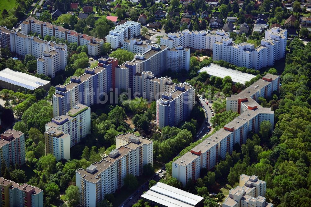 Berlin von oben - DEGEWO - Wohnsiedlung Mariengrün im Stadtteil Marienfelde von Berlin