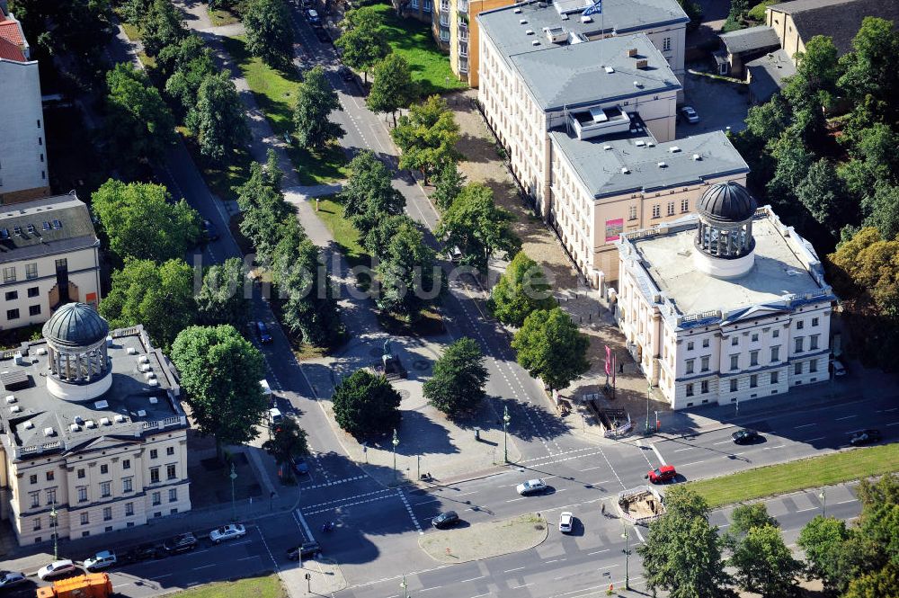 Luftaufnahme Berlin - Denkmal von Prinz Albrecht von Preußen in Berlin-Charlottenburg