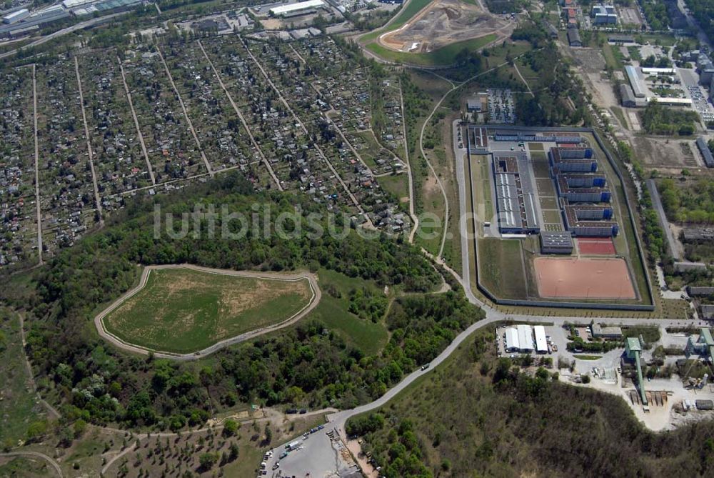 Luftaufnahme Dresden - Deponieanlagen der Stadtbetriebe Dresden an der Radeburger Straße